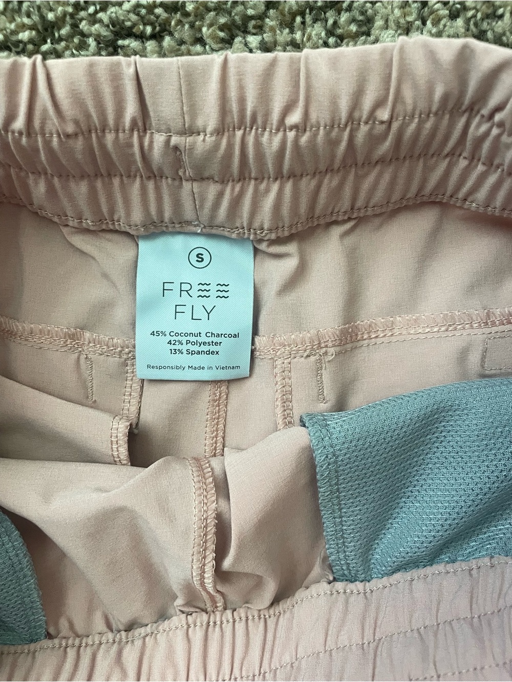Free fly shorts - Picture 2 of 3